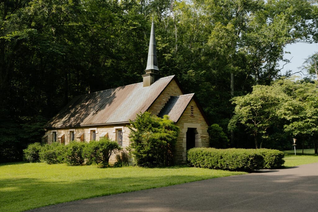 Cumberland Presbyterian Church, the backdrop of this summer wedding just outside of Nashville, Tennessee